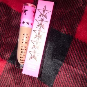 Velour Liquid Lipstick posh spice